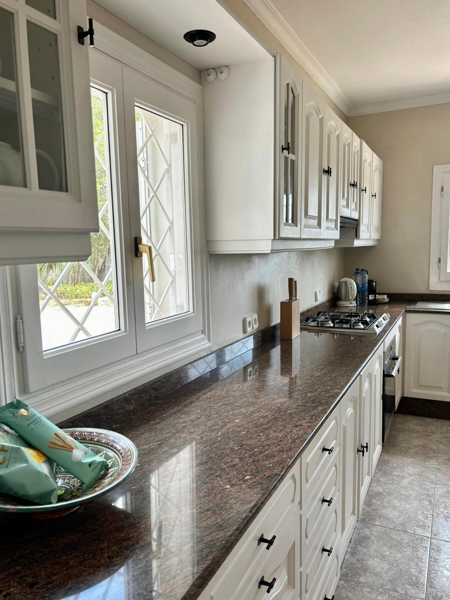 Walk To Unvrs & Amnesia - 4Br Finca - Private Pool & Forest Villa